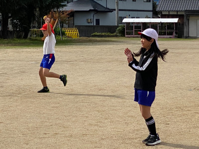 ef6c627d-8606-480e-bd39-b989b8ea7078