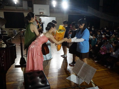 dc6b51c0-e865-4aae-8190-213f50bf7716