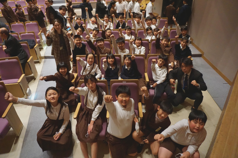 f1d0e735-f0d0-4d88-bb5d-49789c5572ae