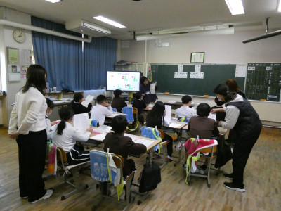 84208337-d9c3-4d1e-bfa5-630aa3355684